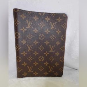 Louis Vuitton desk agenda
